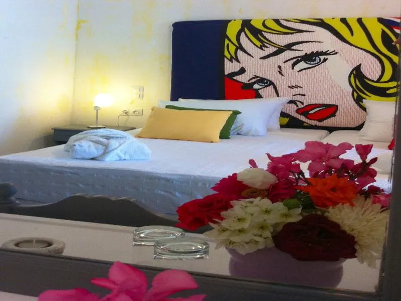 Double or Twin MOUNTAIN VIEW Room, Beach Boutique Hotel, Santorini