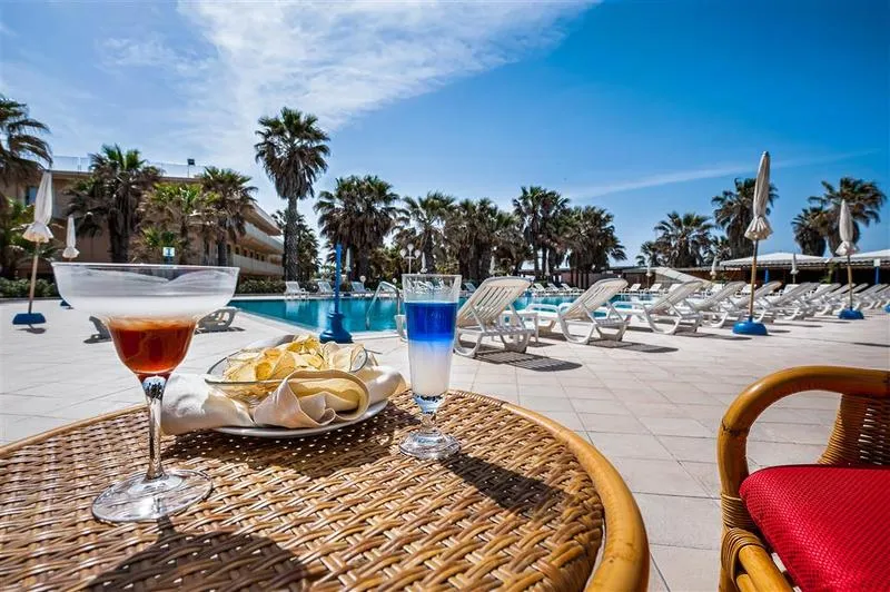 Pool, Dioscuri Bay Palace, Catania