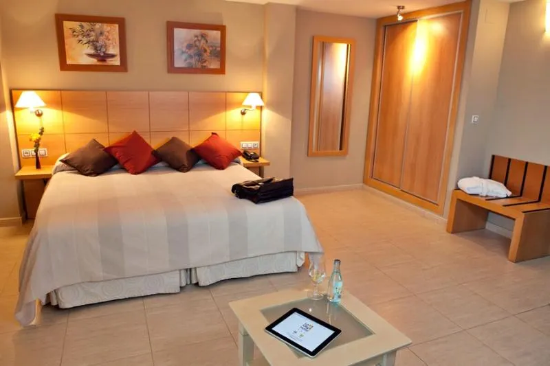 DOUBLE CAPACITY 3 Room, La City, Costa Blanca