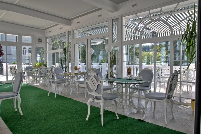 Terrace, Hotel Esplanade Spa & Golf Resort, Prague