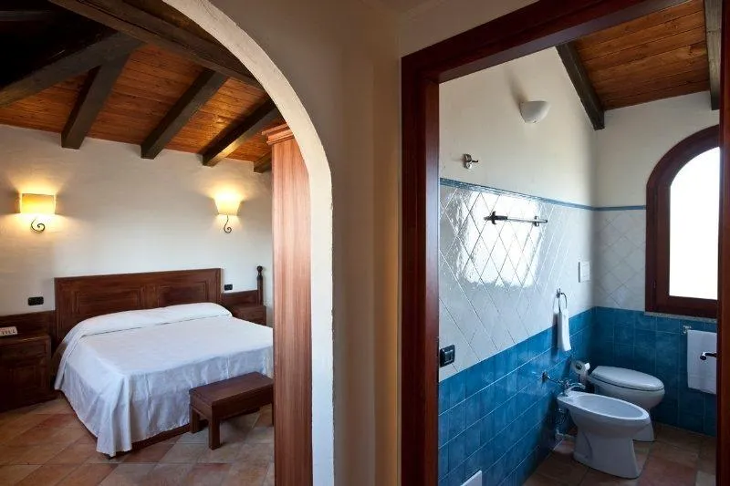Room, Cala Luas Resort, Cagliari