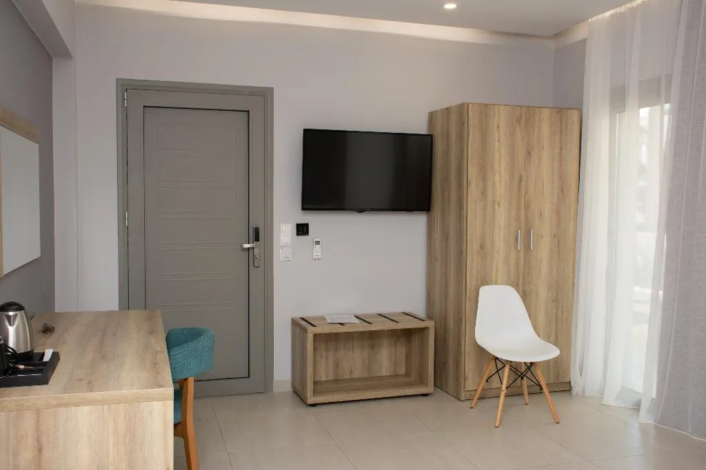FAMILY ROOM DELUXE CAPACITY 4 Room, Saint George Gournes Bay, Crete