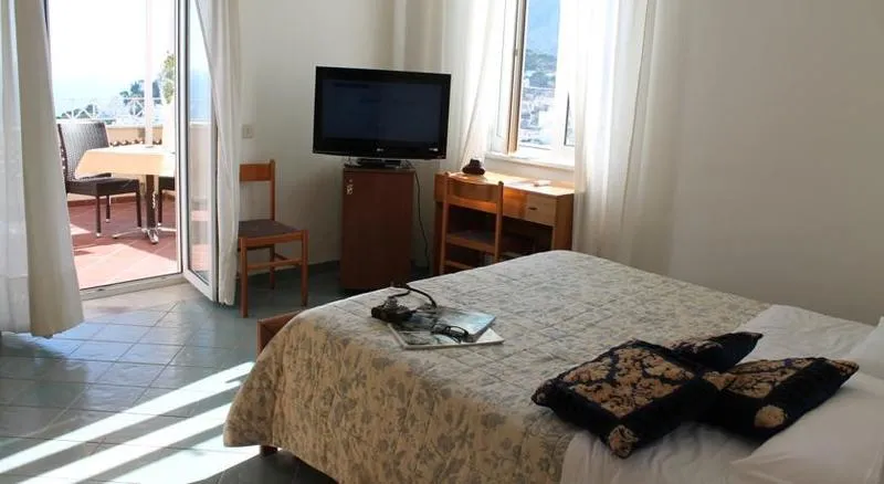 Double or Twin SUPERIOR SEA VIEW Room, Esperia, Naples