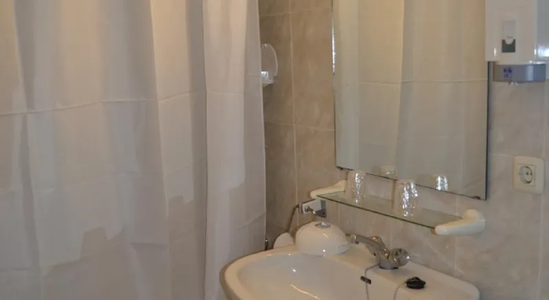 Double or Twin STANDARD Room, Nautilus, Costa Brava