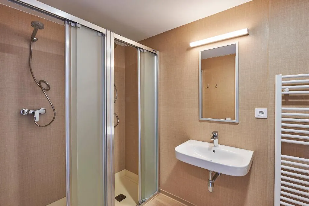 FAMILY ROOM CAPACITY 4 Room, Alberg Abat Oliba, Barcelona