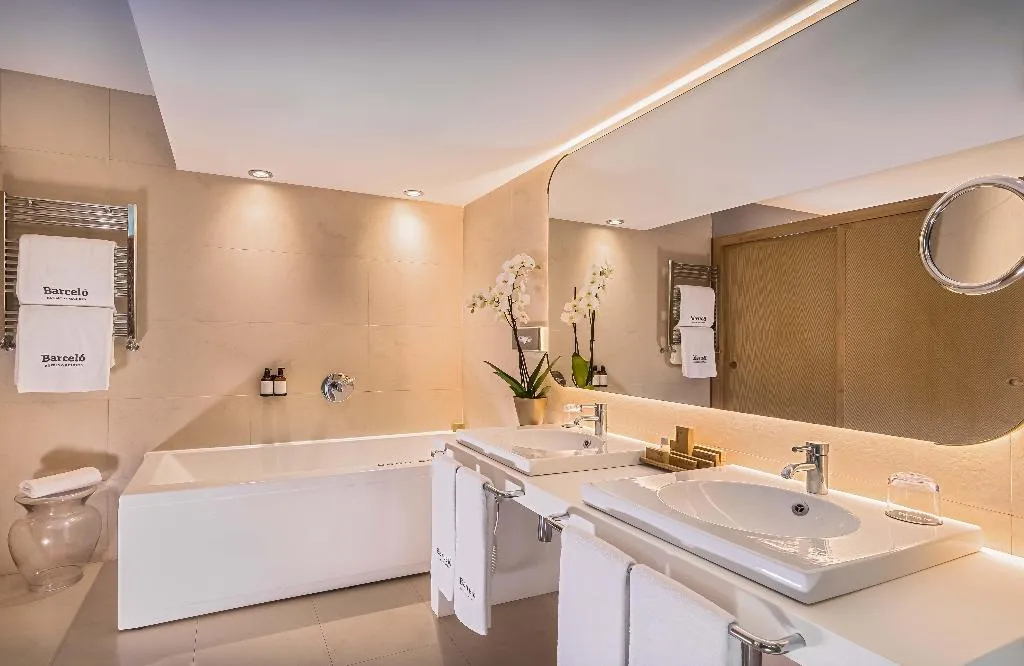 JUNIOR SUITE DELUXE Room, Barcelo Malaga, Costa Del Sol