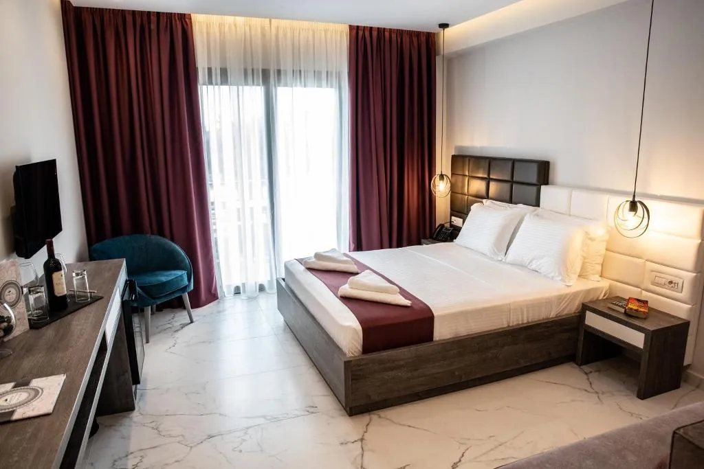 TRIPLE SUPERIOR Room, Lagaria Hotel, Thessaloniki