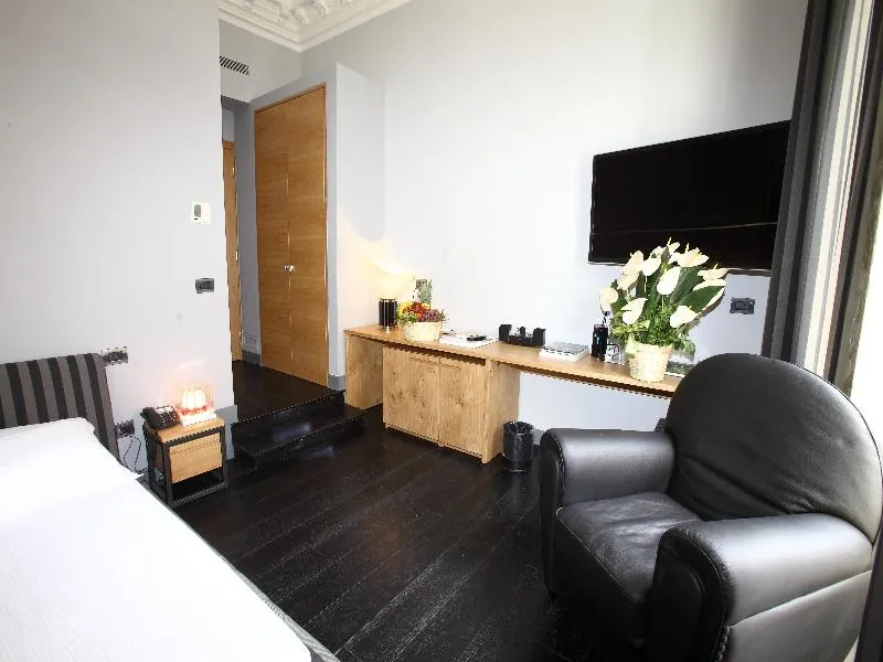 JUNIOR SUITE STANDARD Room, Suite Art Navona, Rome