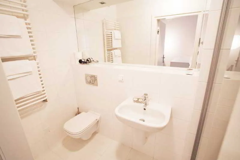 APARTMENT DELUXE TWO BEDROOM Room, Crystal Suites Business Apartments Southbank, Krakow