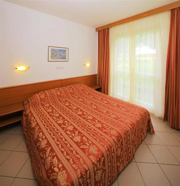 Room, Apartments Polynesia Plava Laguna, Istria