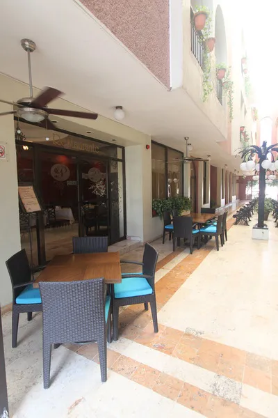 Restaurant, Del Paseo, Cancun Area