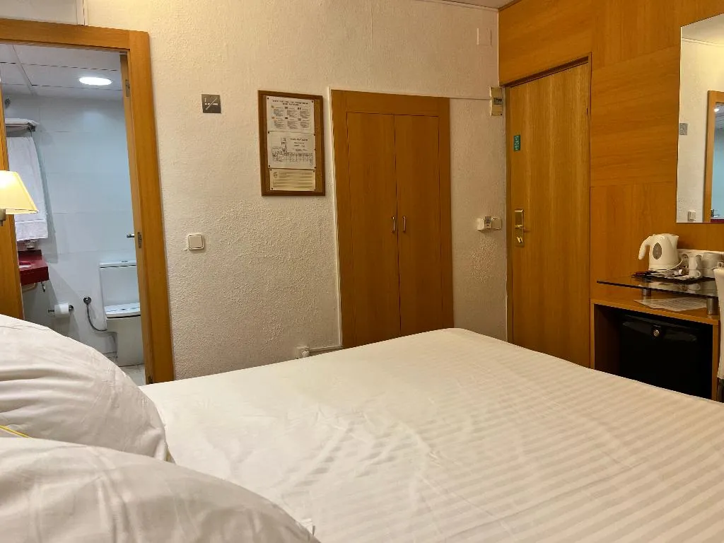 Double or Twin WITHOUT BALCONY Room, Platjador, Costa Brava