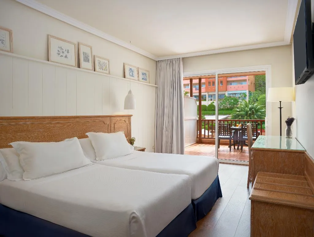 DOUBLE POOL VIEW Room, H10 Mediterranean Village, Costa Dorada