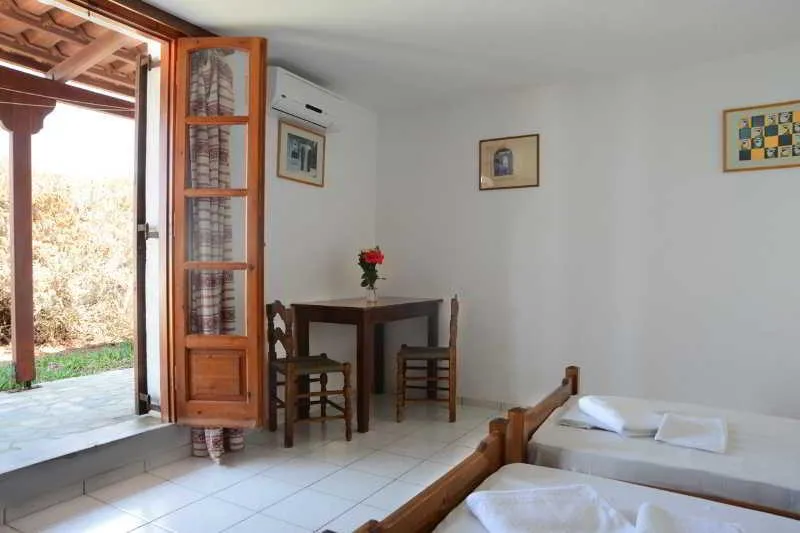 APARTMENT FEMALE ROOM Room, Ekati, Crete