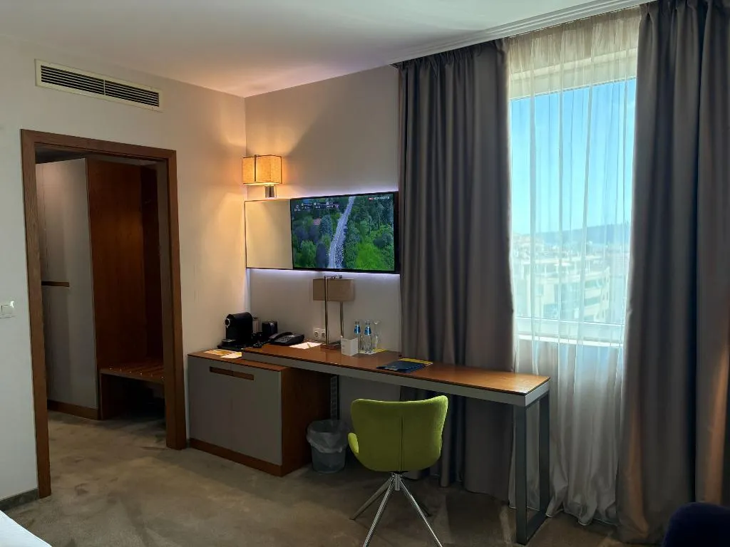 SINGLE STANDARD Room, Golden Tulip Varna Hotel, Varna