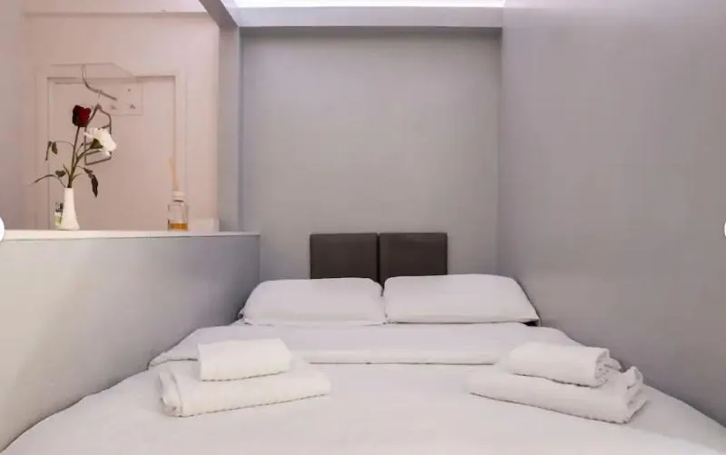 DOUBLE ECONOMY Room, iRooms Spanish Steps, Rome