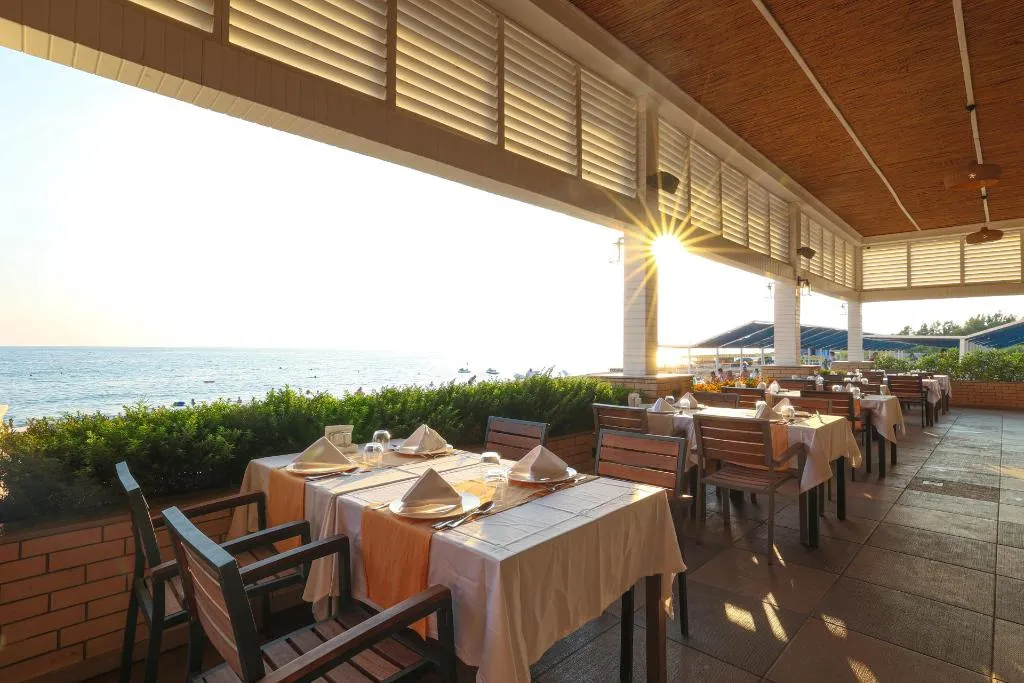 Restaurant, Crystal Admiral Aqua Collection, Antalya