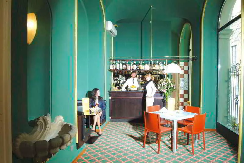 Bar, Hotel Villa Porro Pirelli, Milan
