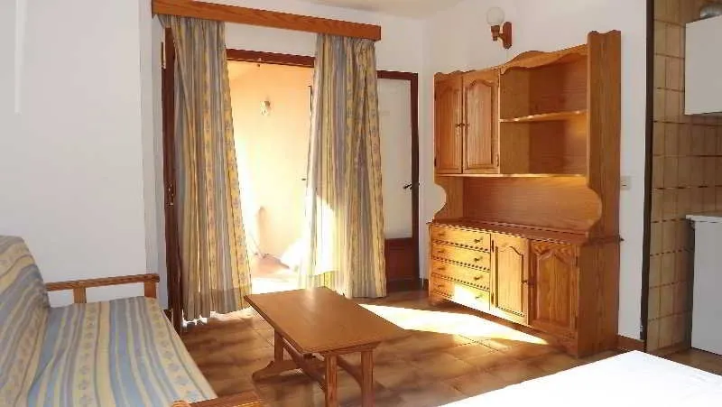 Room, Monac Beach, Majorca