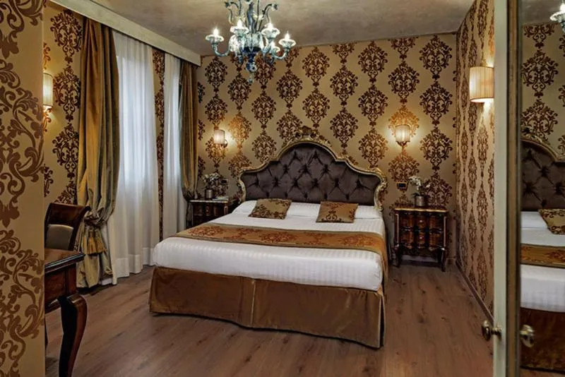 TRIPLE SUPERIOR Room, Tre Archi, Venice