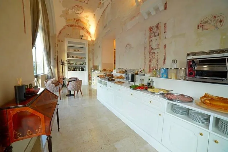 Lobby, Hotel Vittoria, Naples