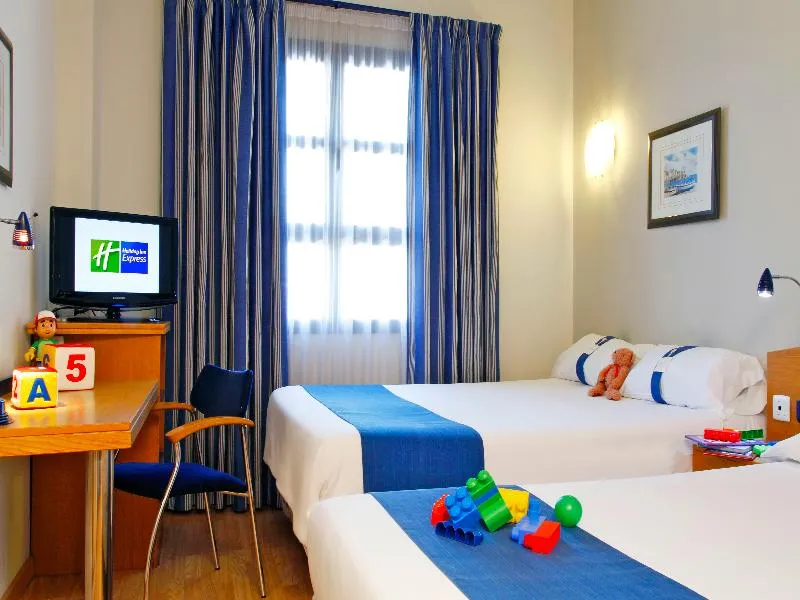 FAMILY ROOM STANDARD Room, Holiday Inn Express Ciudad de las Ciencias, Valencia