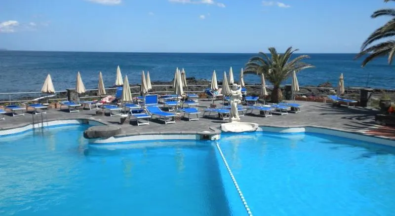 Pool, Hotel Arathena Rocks, Catania