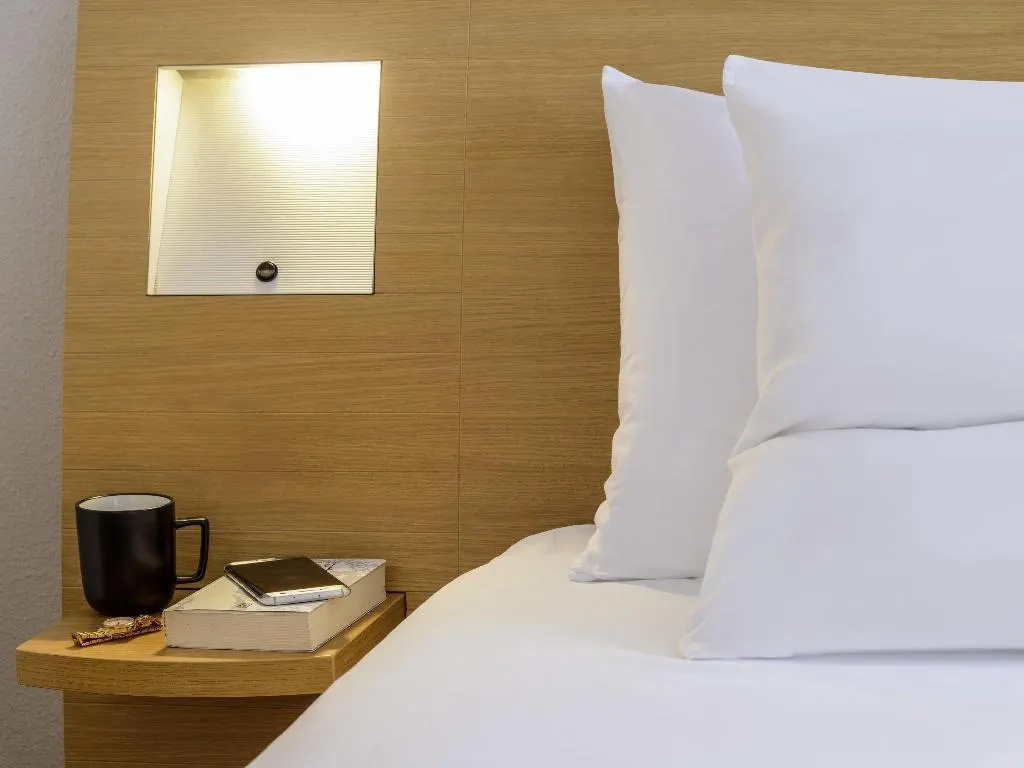DOUBLE SINGLE USE STANDARD Room, Novotel Milan Malpensa Airport, Milan