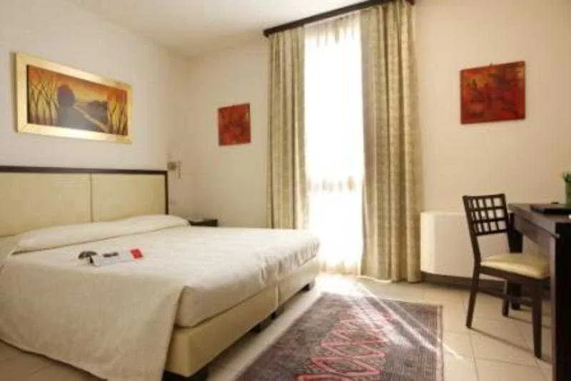 Room, Quadra Key Residence, Florence