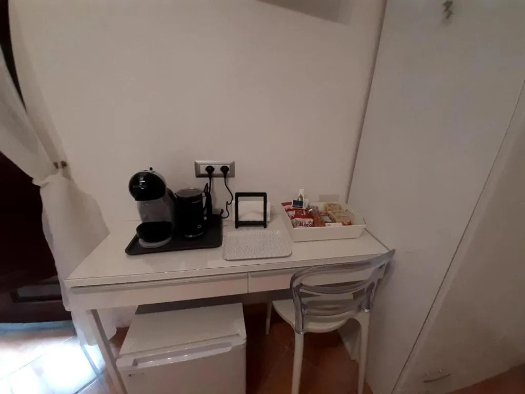 FAMILY ROOM STANDARD Room, B&B Casale del Borgo, Naples