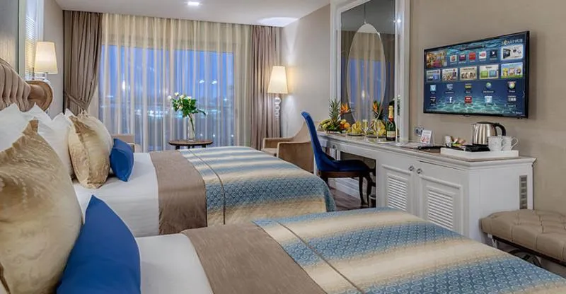 QUADRUPLE DELUXE Room, Dobedan Exclusive Hotel and Spa Ex Alva Donna, Antalya