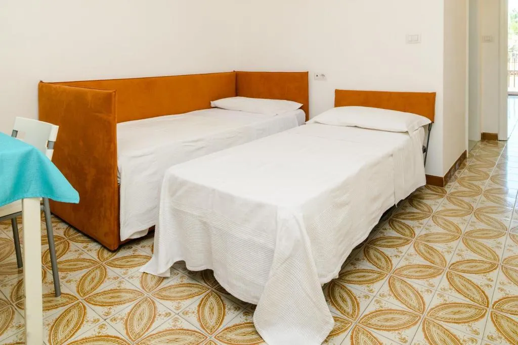 APARTMENT ONE BEDROOM Room, Residence Le Villette, Naples