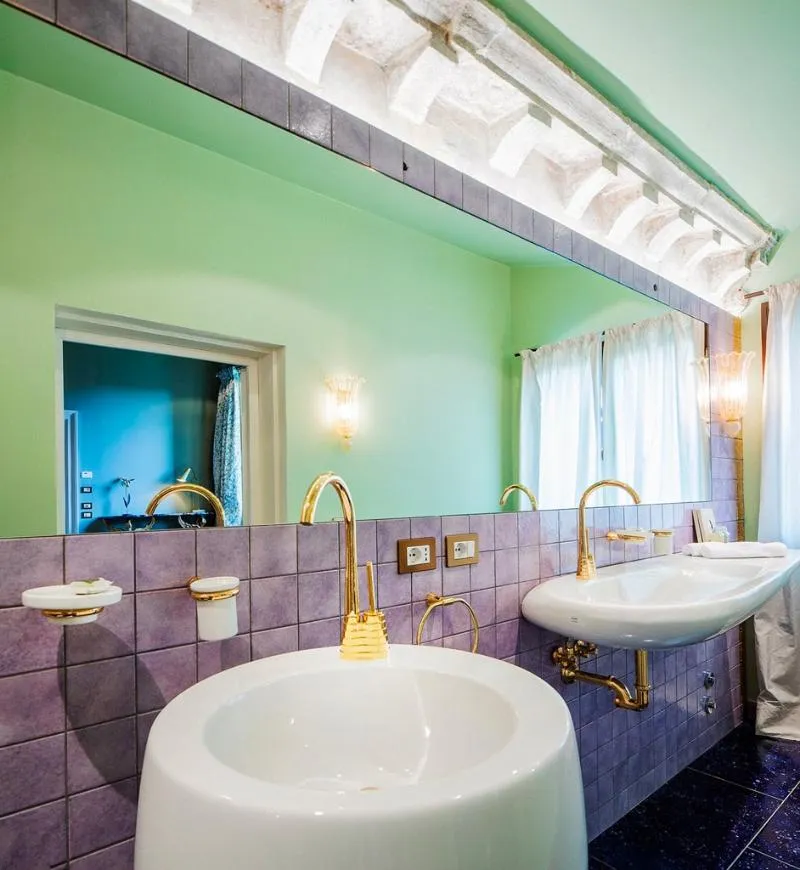 JUNIOR SUITE DELUXE CANAL VIEW Room, Hotel Heureka, Venice