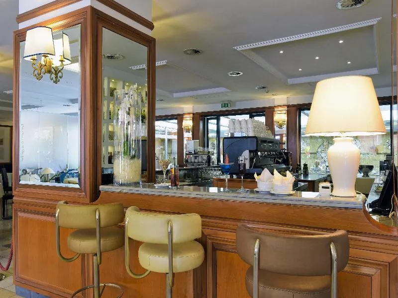 Bar, Grand Hotel Tiberio, Rome