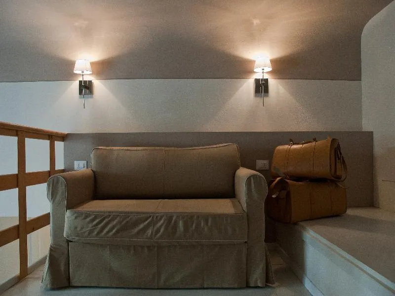 QUADRUPLE CITY VIEW Room, Black 5 Florence Suite, Florence