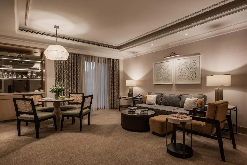 SUITE CITY VIEW KING BED Room, Giza Palace, Cairo