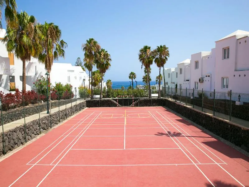 Sports and Entertainment, Apartamentos LIVVO Morromar, Lanzarote