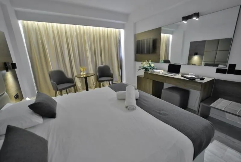 Double or Twin DELUXE Room, Kapetanios Odysseia, Cyprus