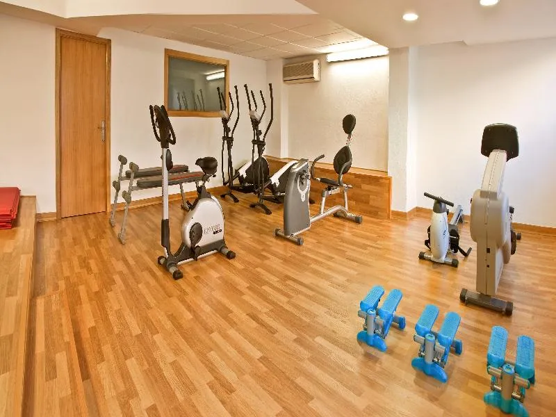 Sports and Entertainment, RH Casablanca Suites, Valencia