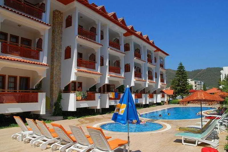 Pool, Melita Apart, Dalaman