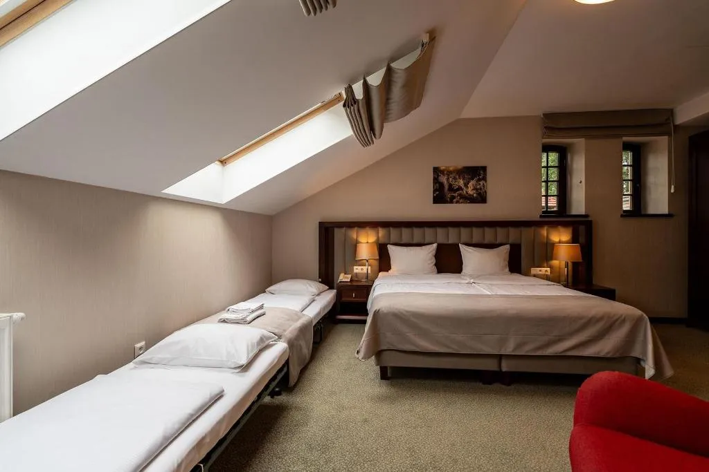 QUADRUPLE STANDARD Room, Hotel Grand Sal, Krakow