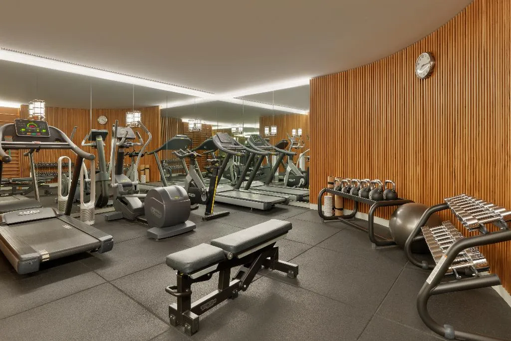 Sports and Entertainment, The One Monumental Palace, Porto