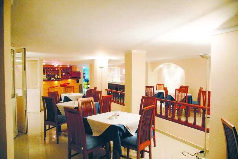 Bar, Corfu Maris, Corfu