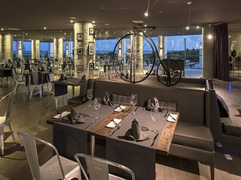 Restaurant, Platinum Yucatan Princess, Playa Del Carmen