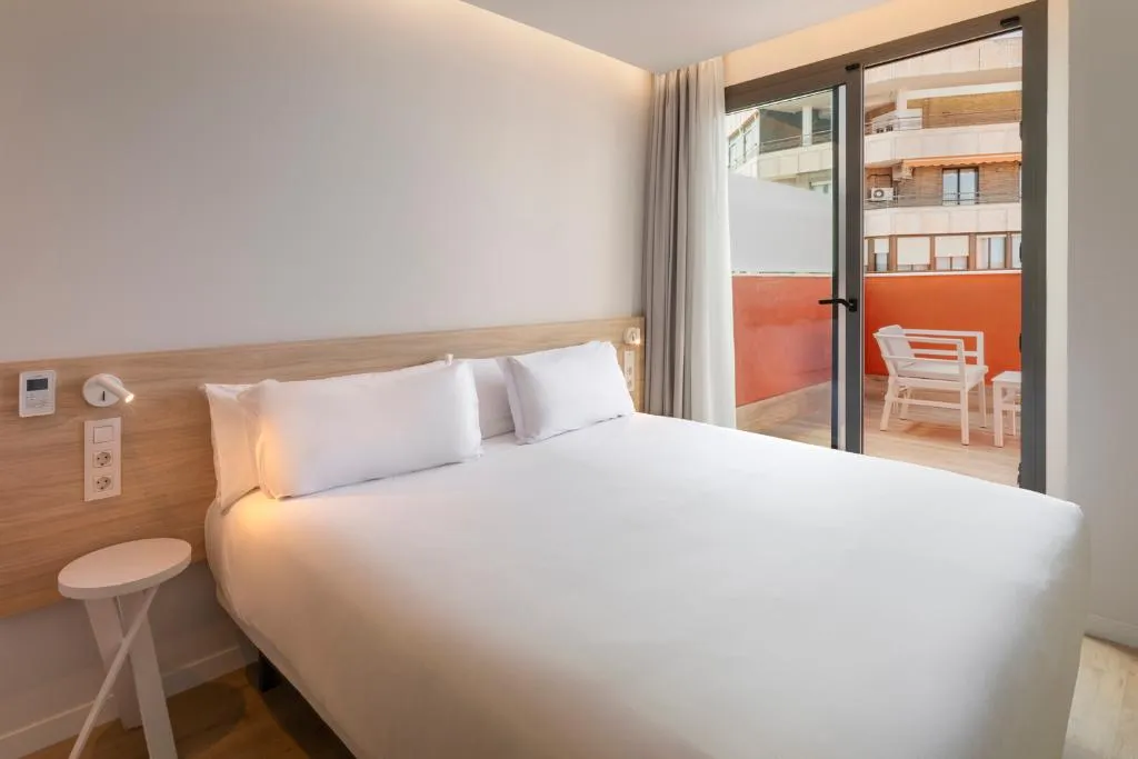 Room, B&B HOTEL Alicante Centro, Costa Blanca