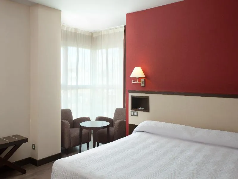 SUITE STANDARD Room, NH Parla, Madrid