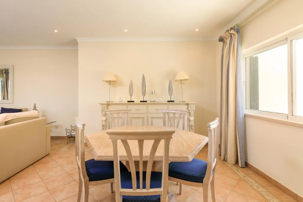 TOWNHOME THREE BEDROOMS Room, Vale Do Lobo Resort, Algarve