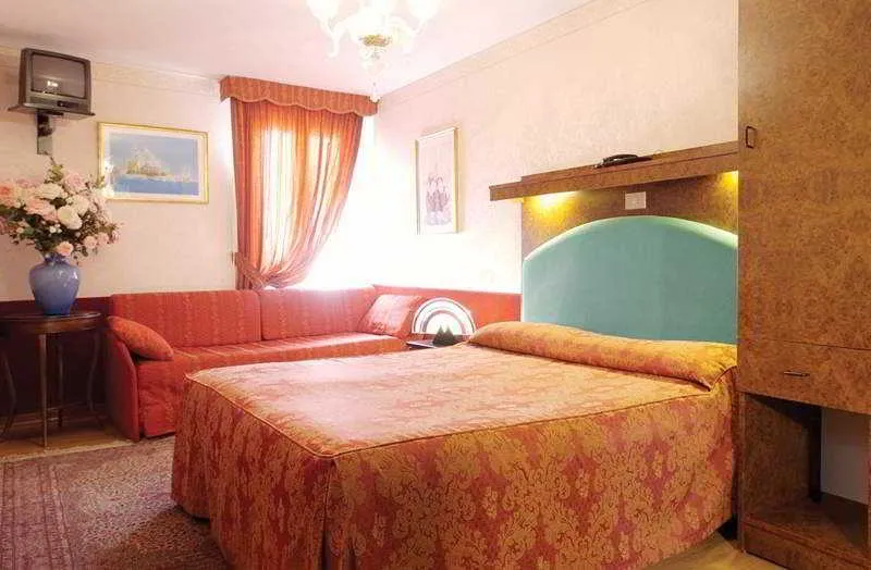 Room, Moderno, Venice