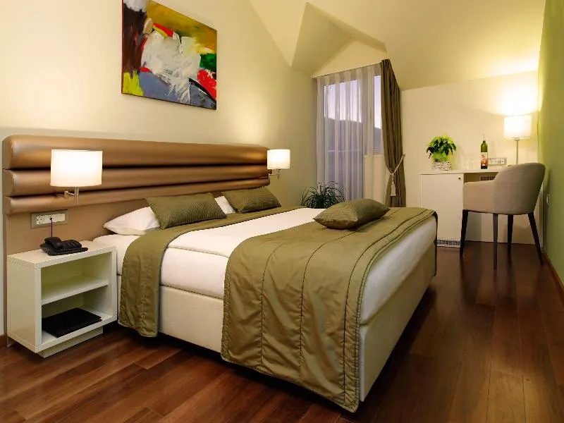 DOUBLE STANDARD Room, Korkyra, Dubrovnik