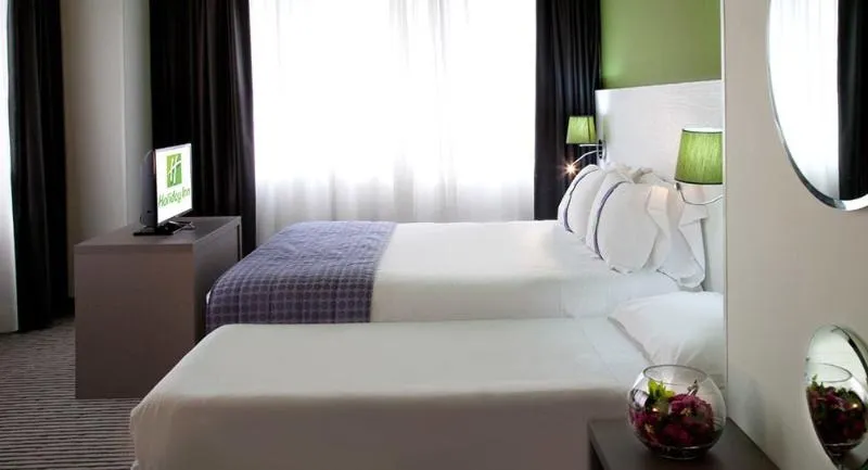 QUADRUPLE BASIC Room, The Caesar Hotel Roma, Rome